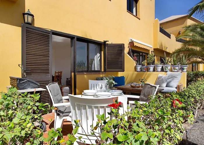 Oasis Tamarindo Κοραλέχο